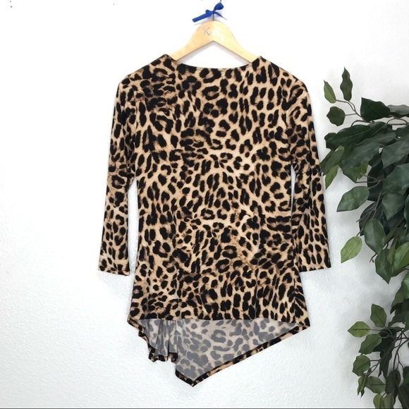 Vince Camuto Three Quarter Sleeve Cheetah Print Top - Picture 5 of 6